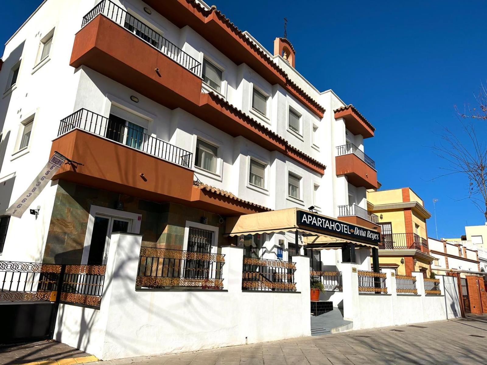 Apartahotel Dona Reyes Chipiona Εξωτερικό φωτογραφία